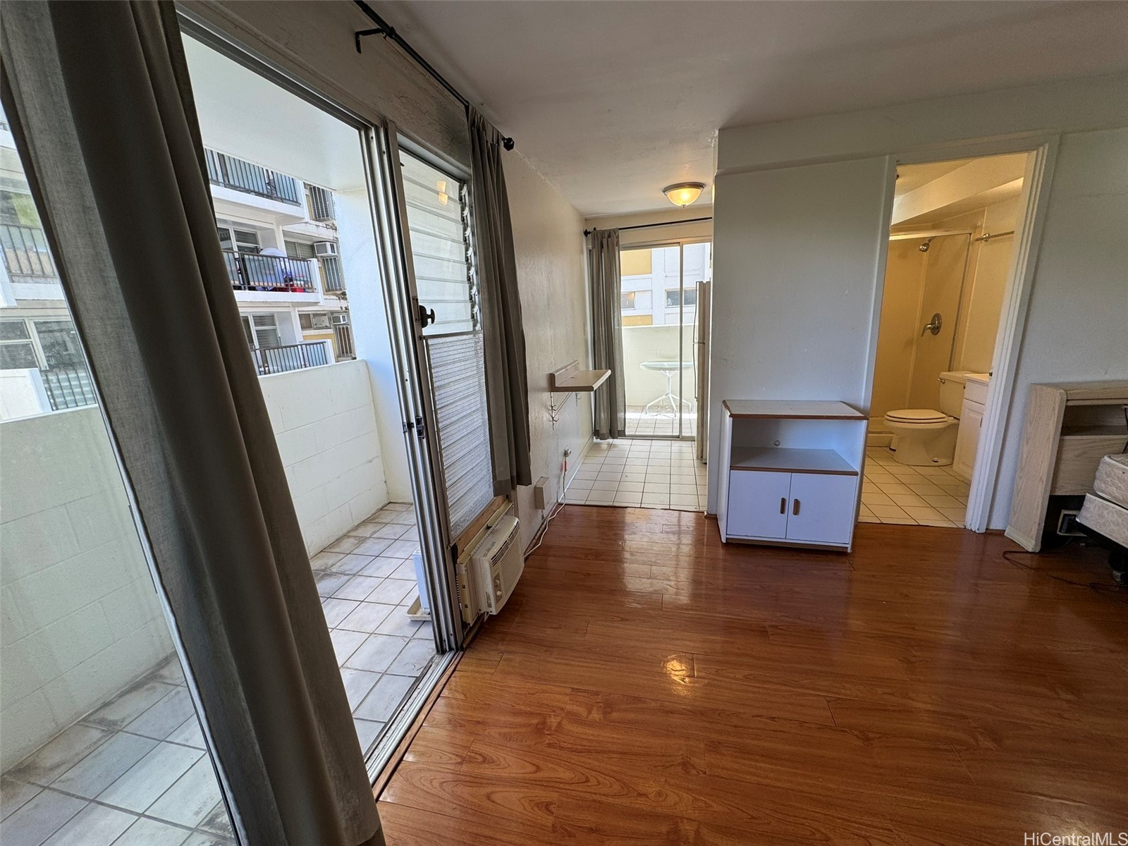 2463 Kuhio Avenue 503