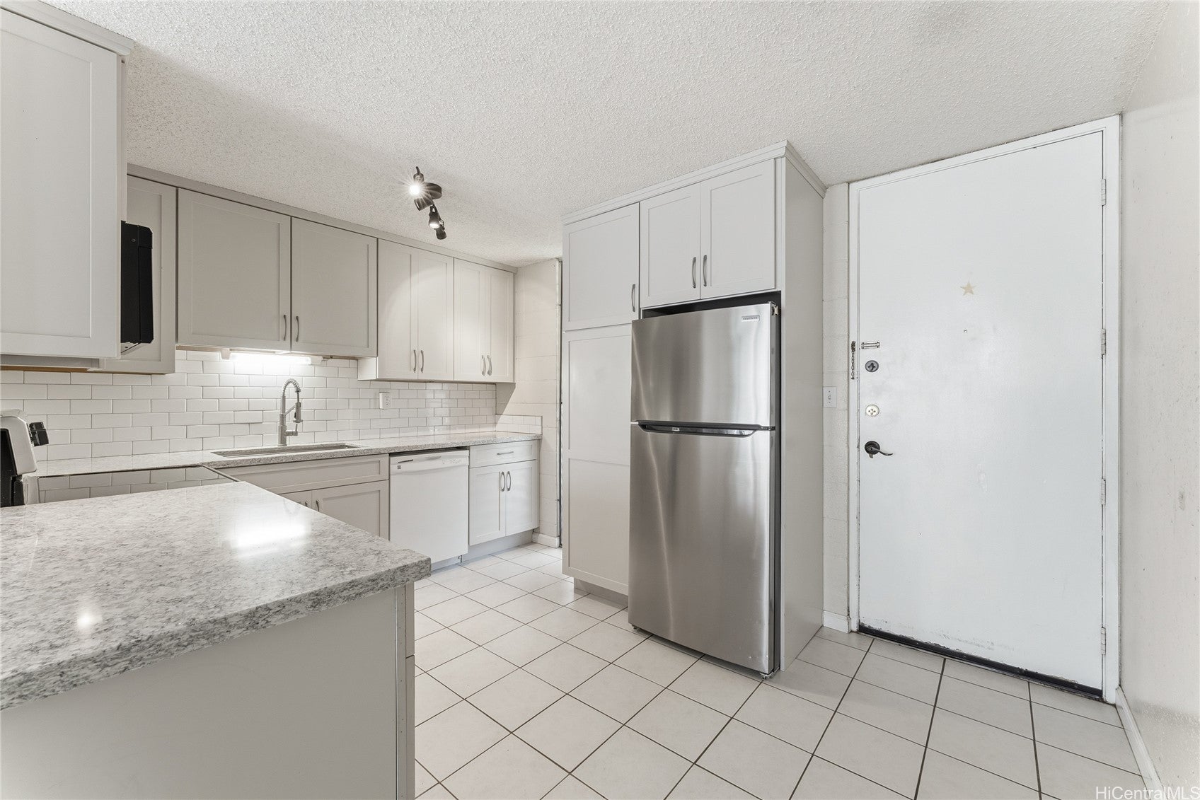 95-2043 Waikalani Place A205