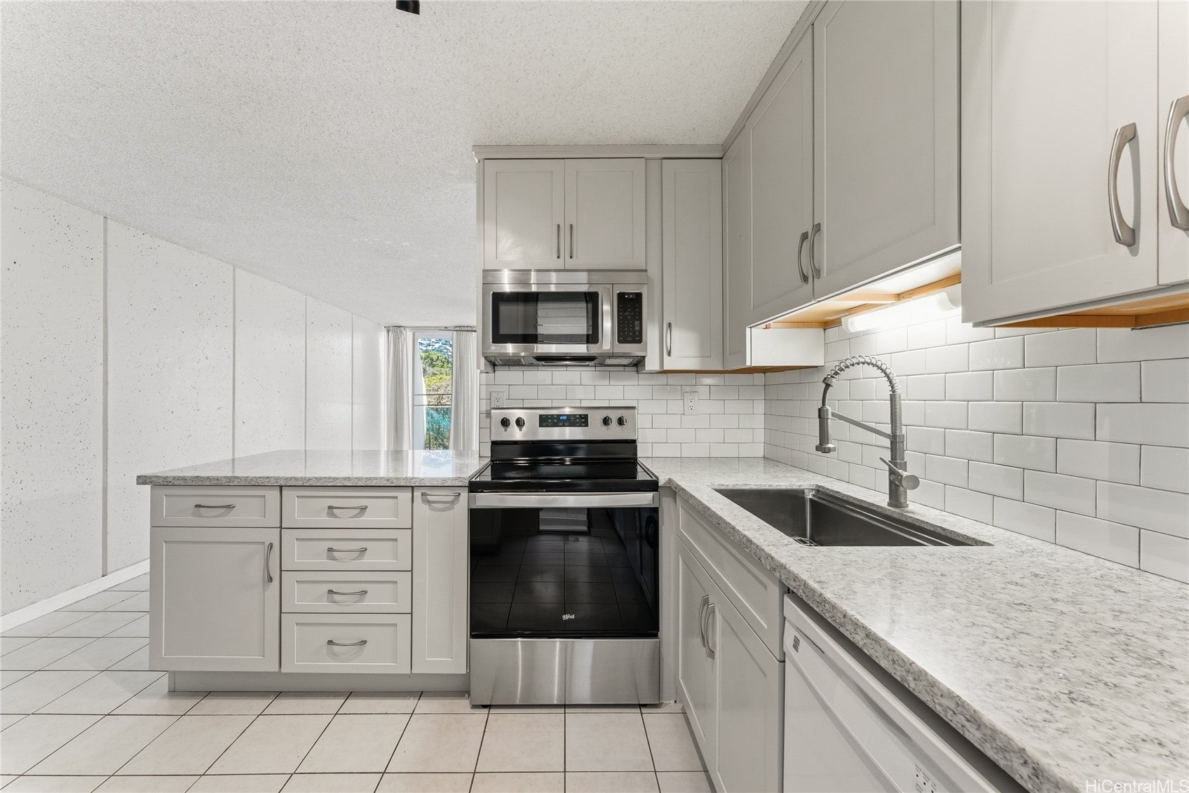 95-2043 Waikalani Place A205