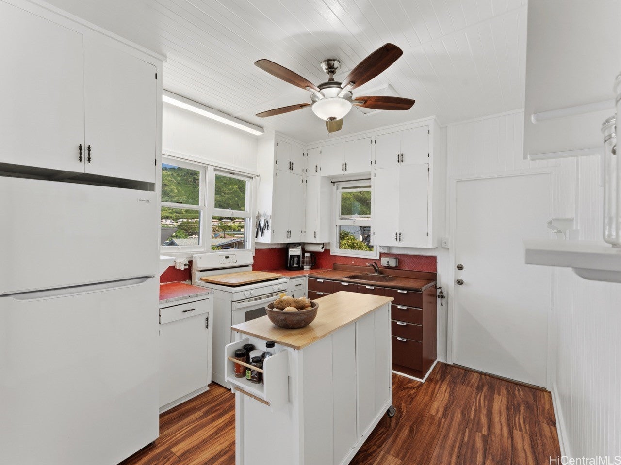 3470 Kalua Road