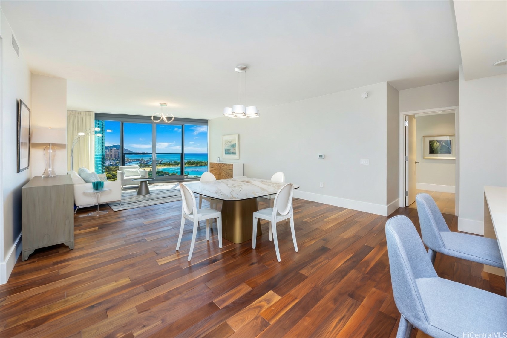 1108 Auahi Street 2202