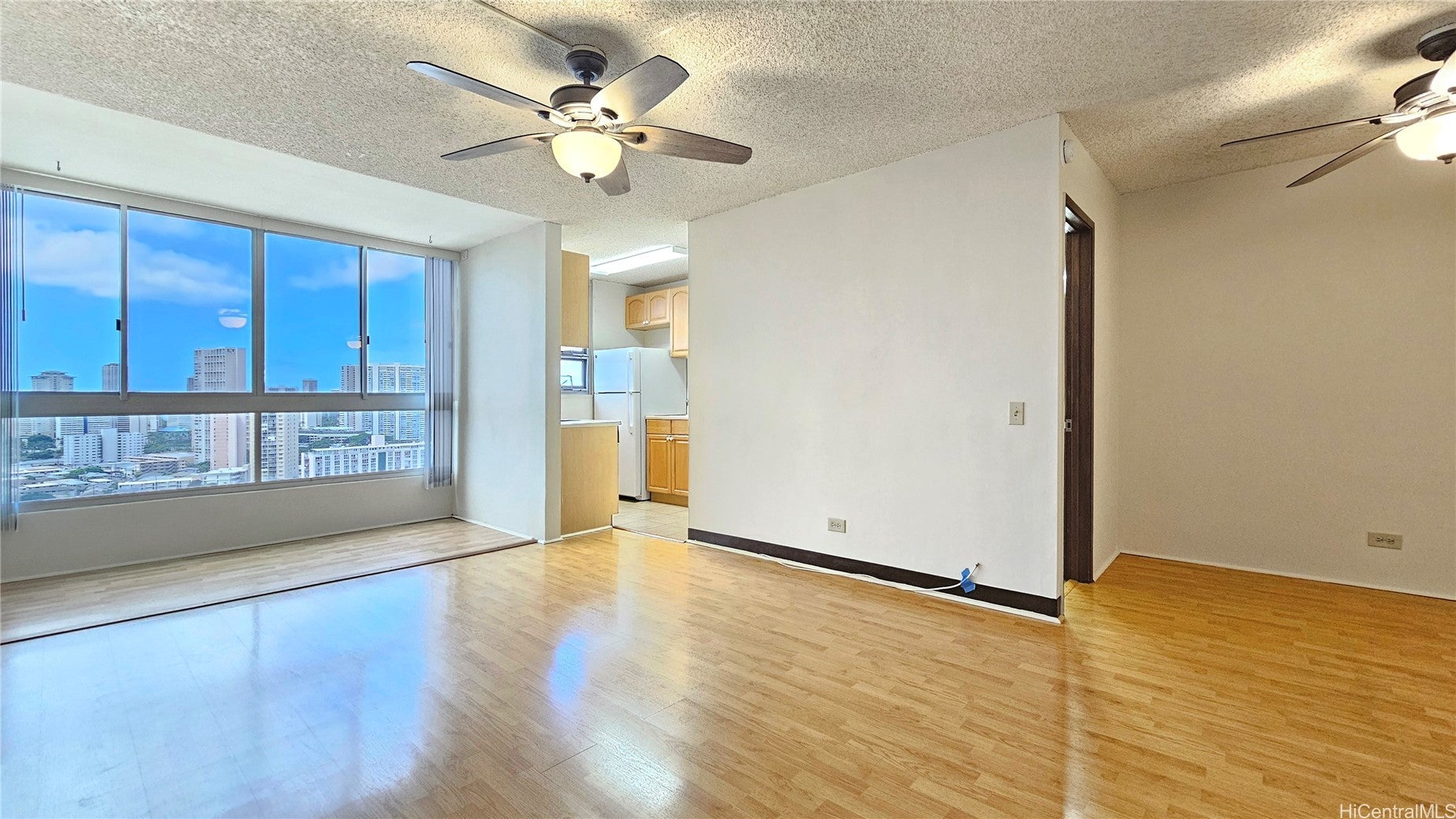 2740 Kuilei Street 2204