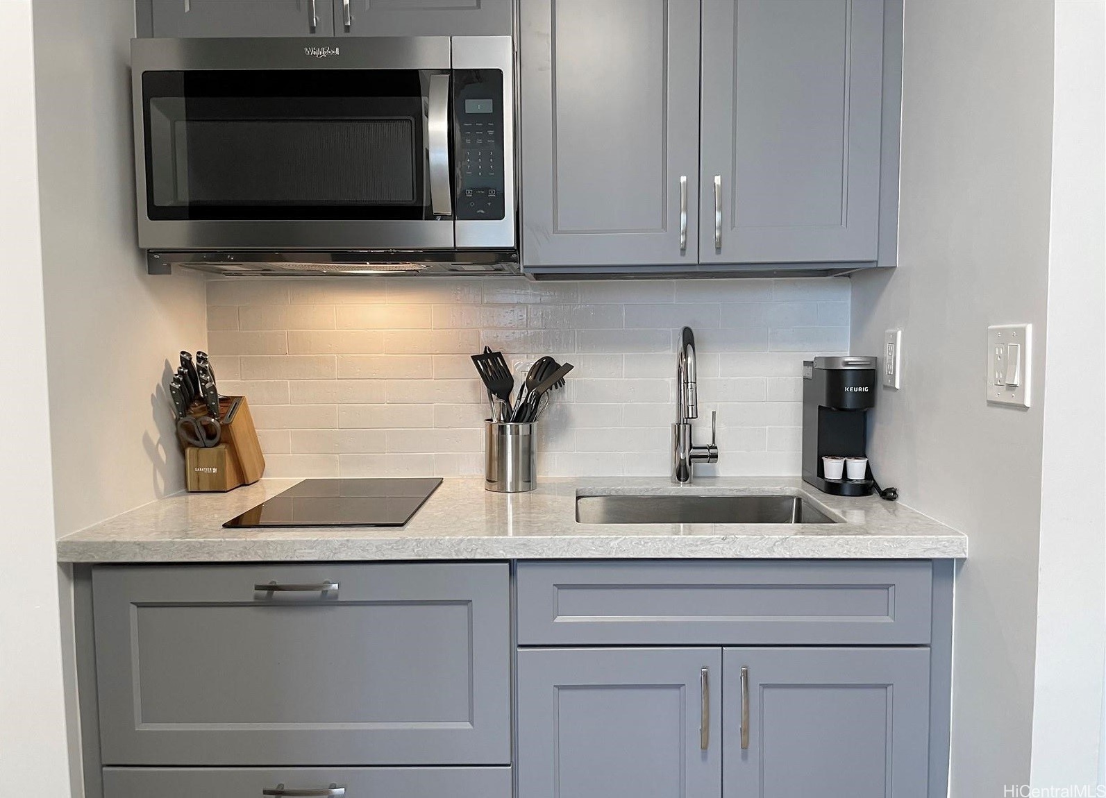 440 Olohana Street 1612