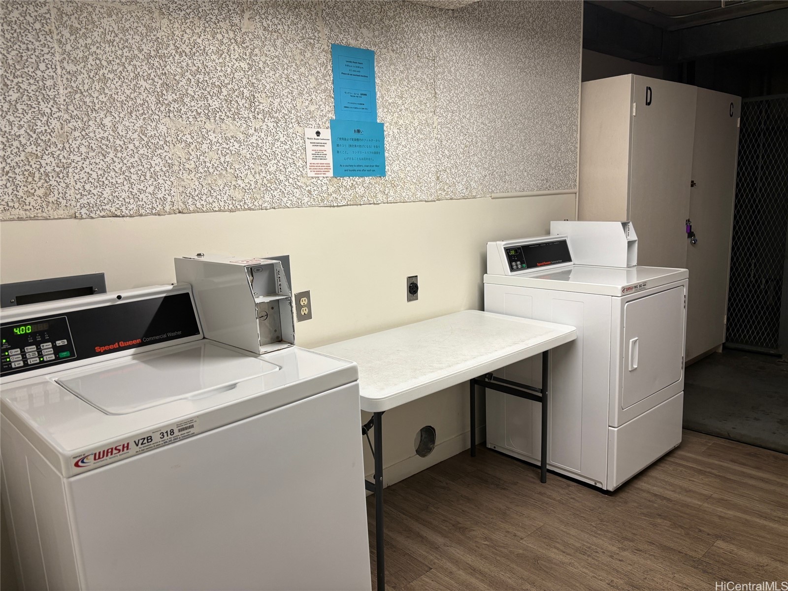 Waikiki Banyan Residential Lease