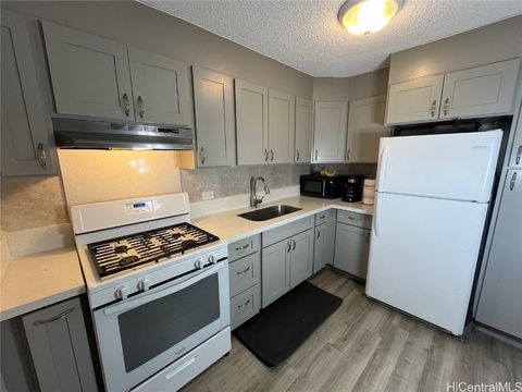 3003 Ala Napuaa Place 311 Honolulu HI 96818