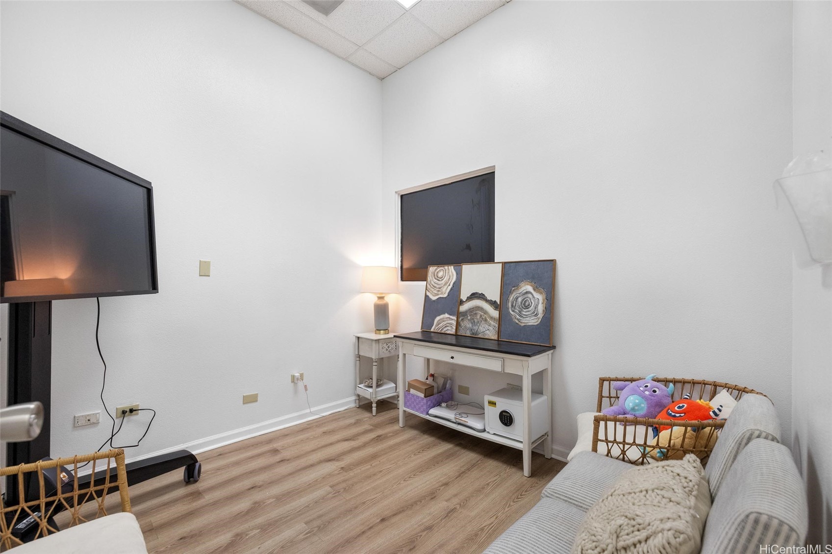 98-1247 Kaahumanu Street 106