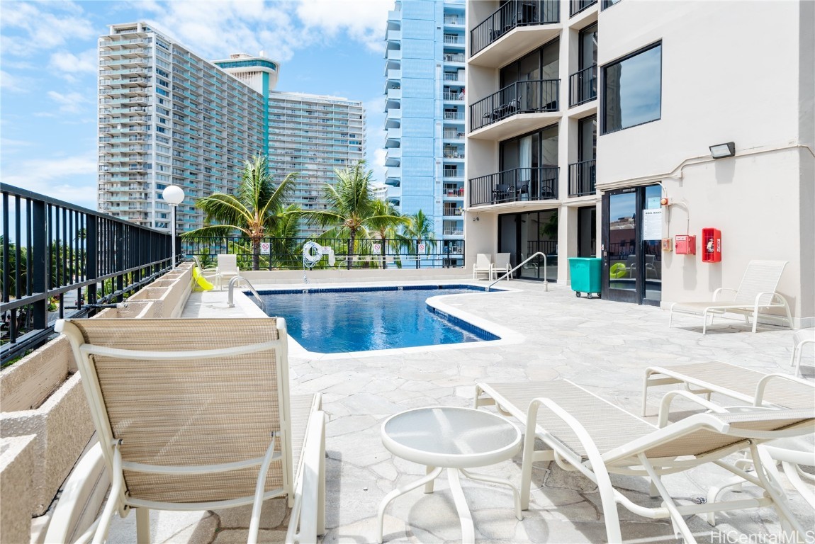 Palms At Waikiki Condominium