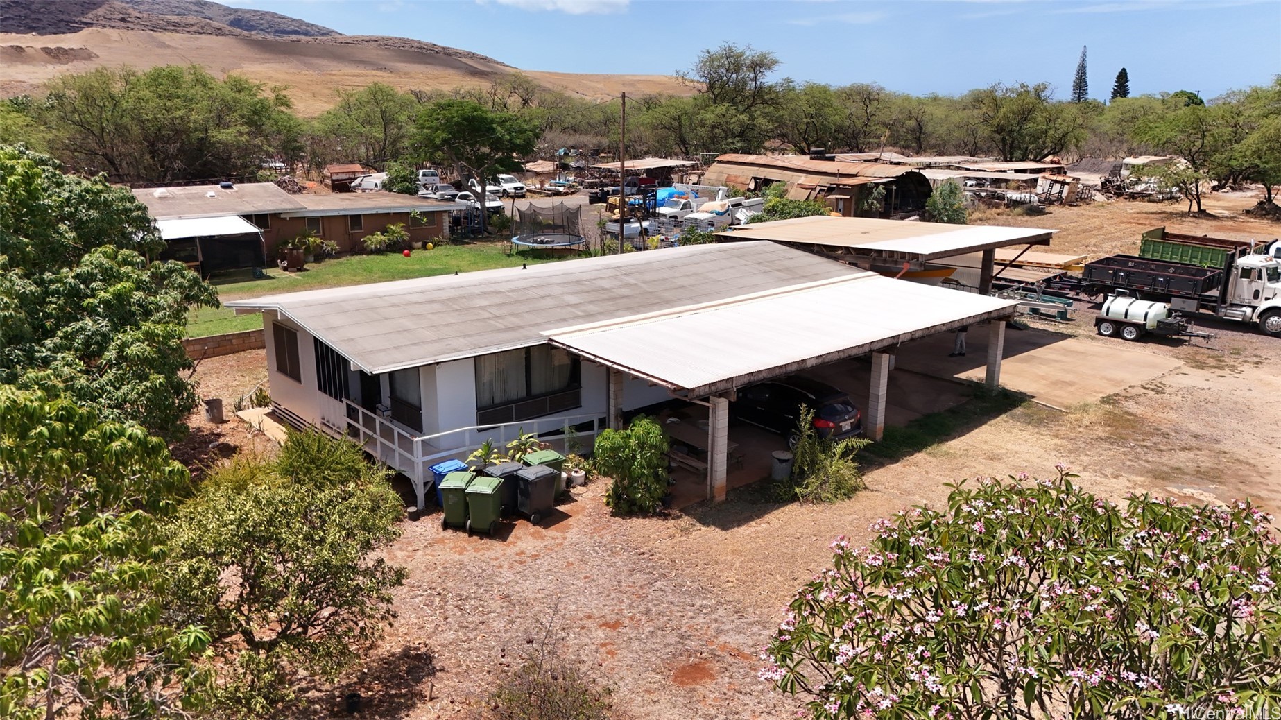 87-1639 Kapiki Road