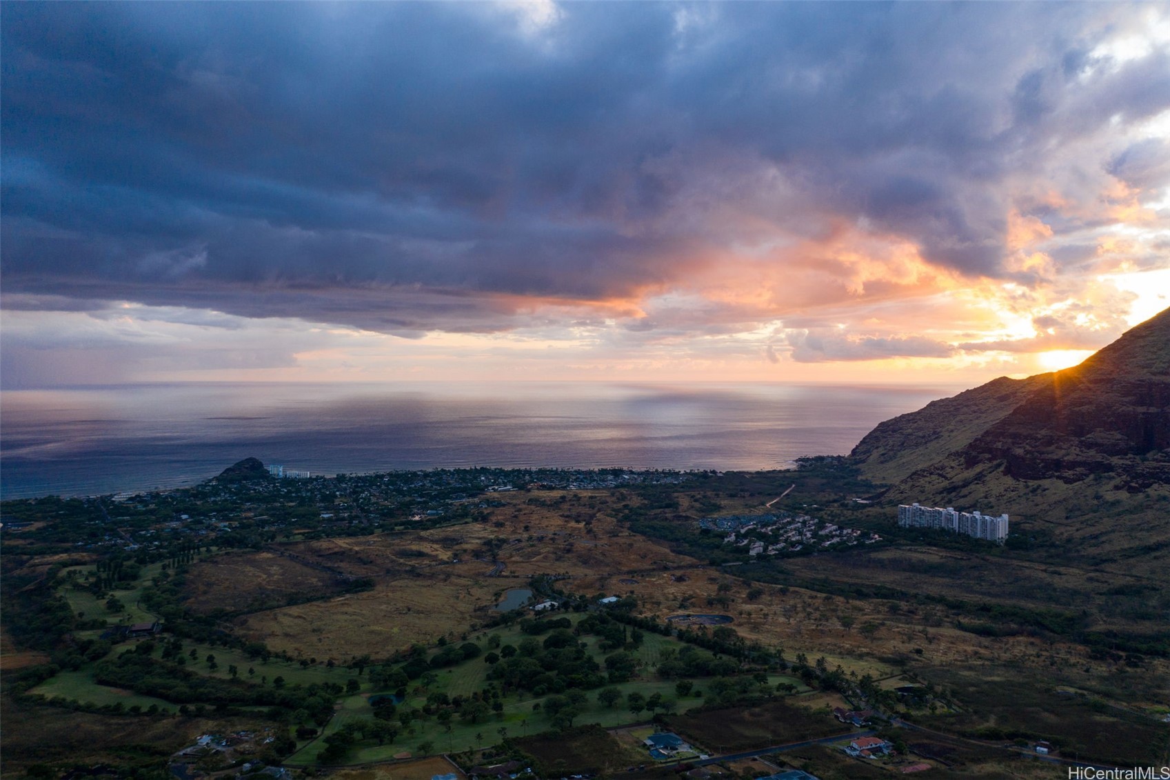 Makaha Valley Pltn Condominium