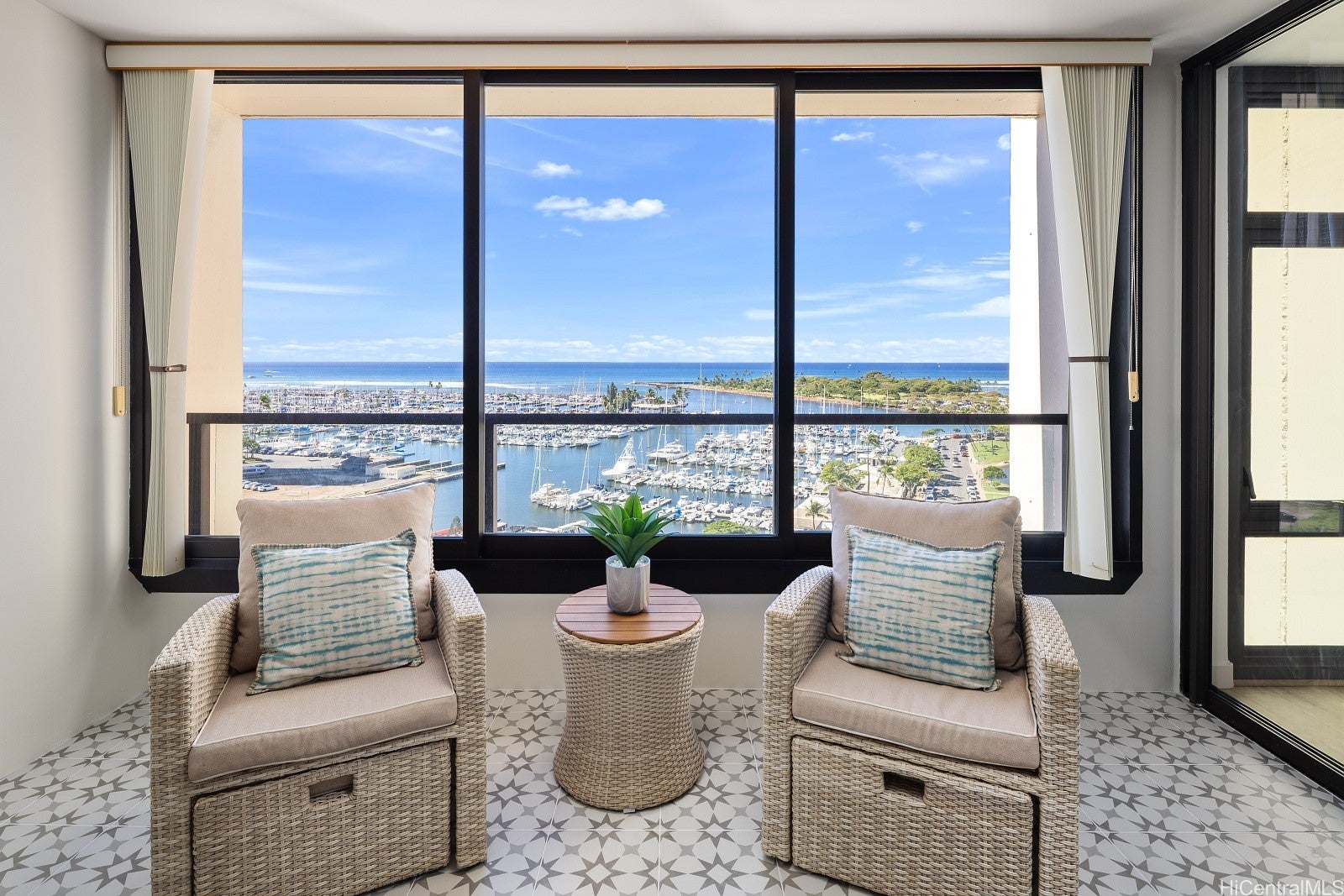 1600 Ala Moana Boulevard 1502