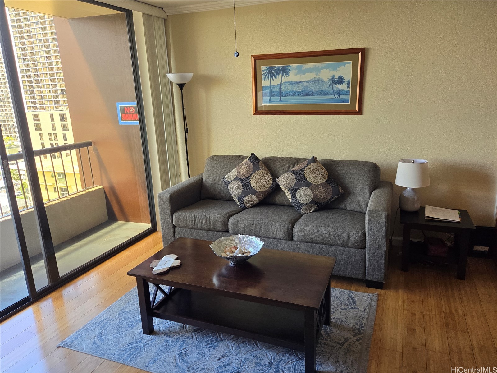 320 Liliuokalani Avenue 1801