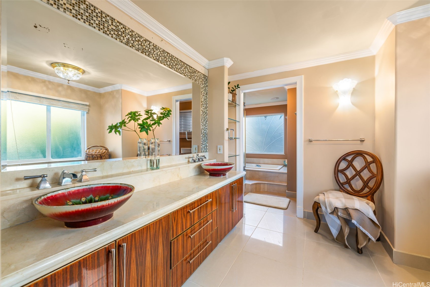 Honolulu, Hawaii, 96821, United States, 5 Bedrooms Bedrooms, ,5 BathroomsBathrooms,Residential,Active,2016705