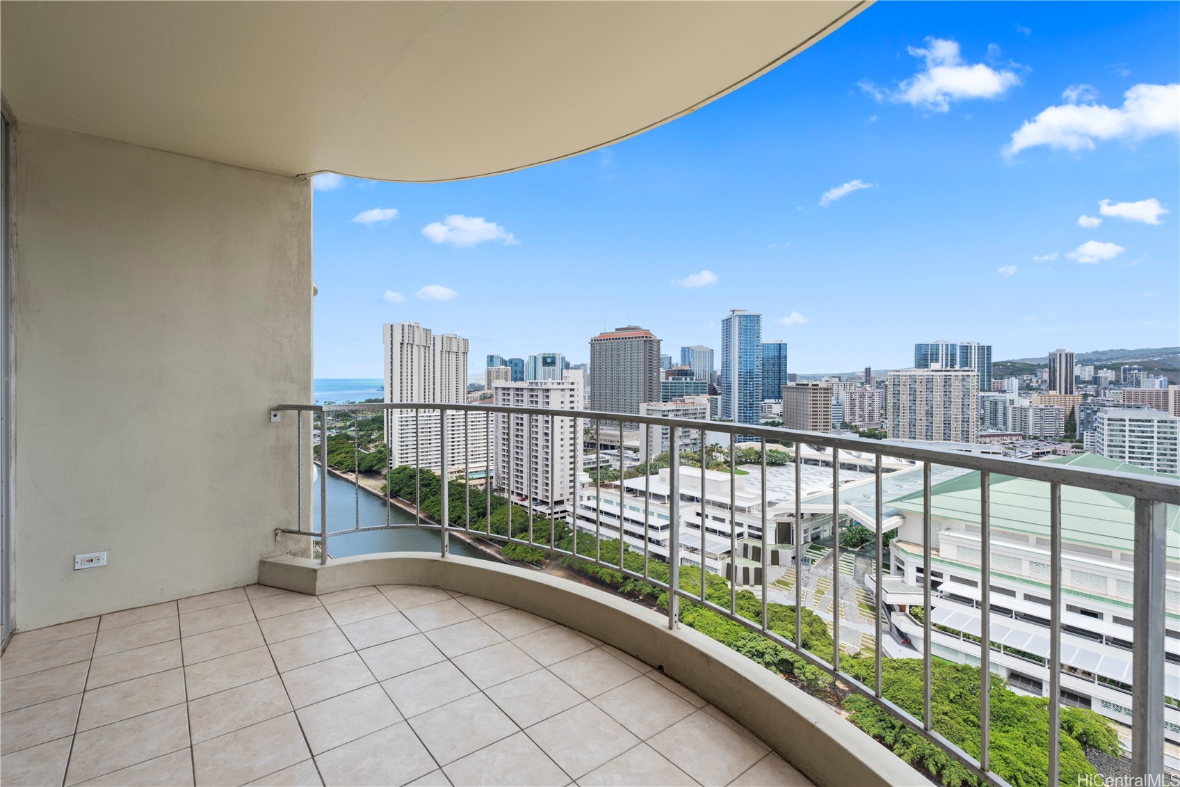 1717 Ala Wai Boulevard 2604