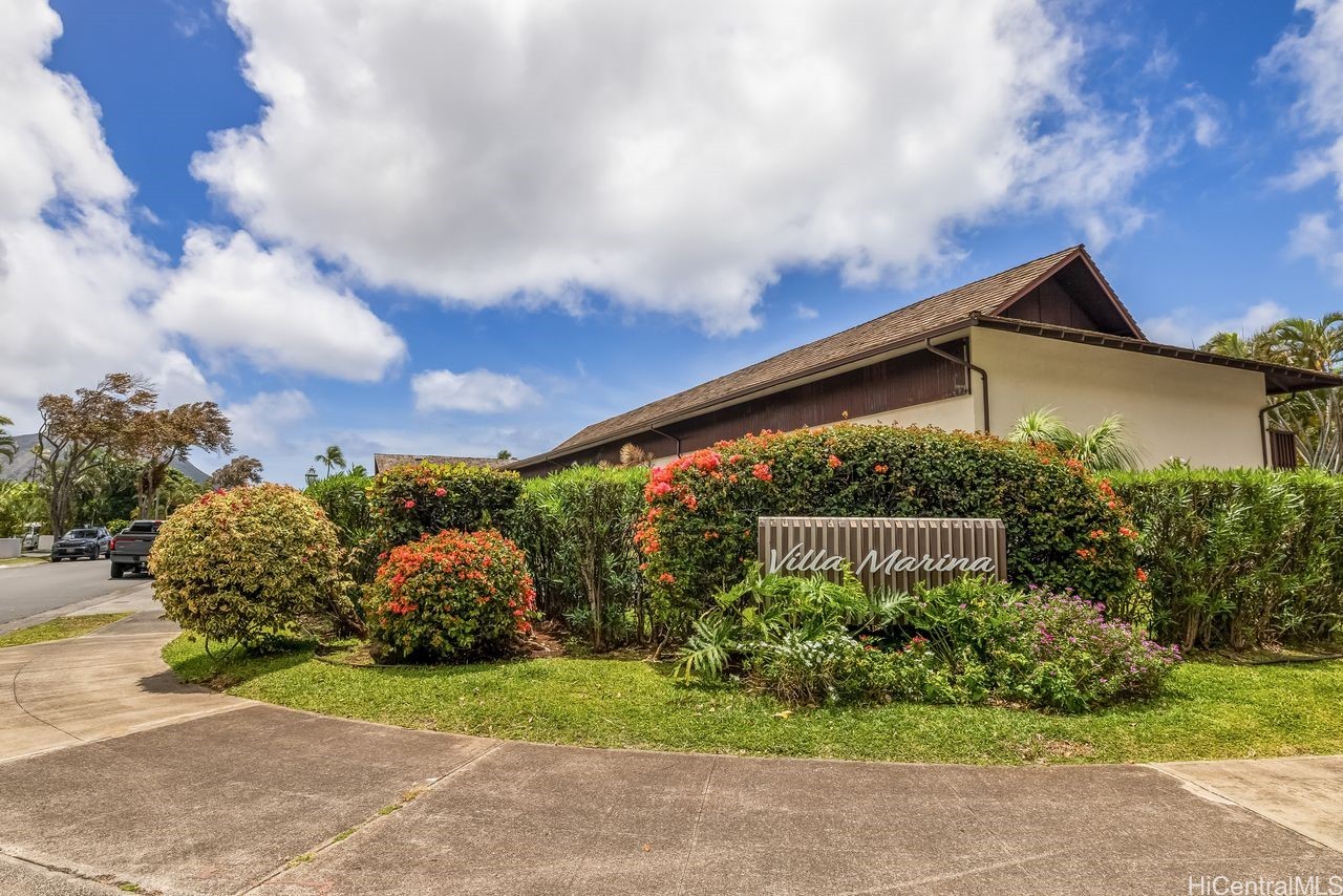 6215 Kawaihae Place B102