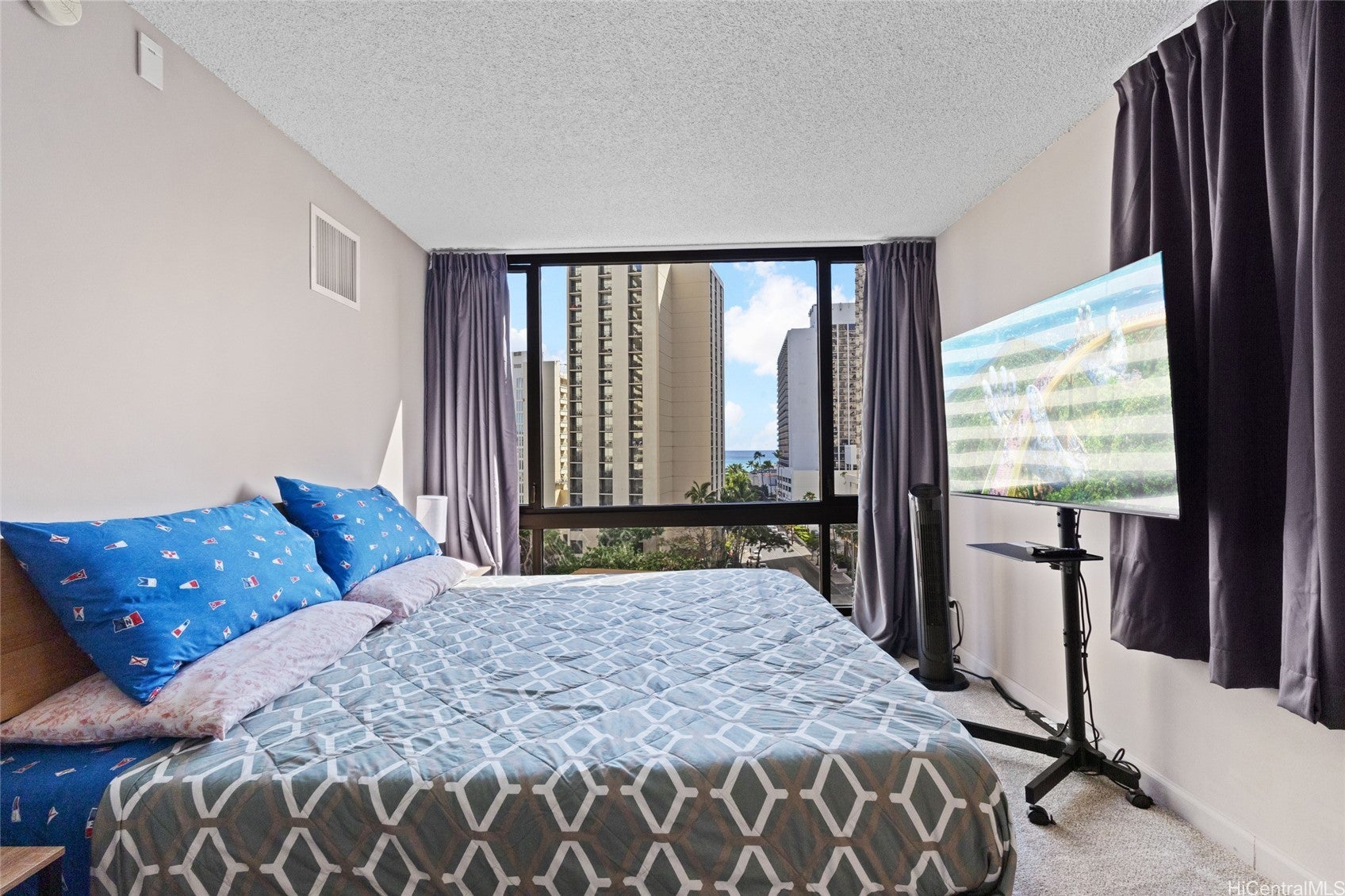 229 Paoakalani Avenue 902