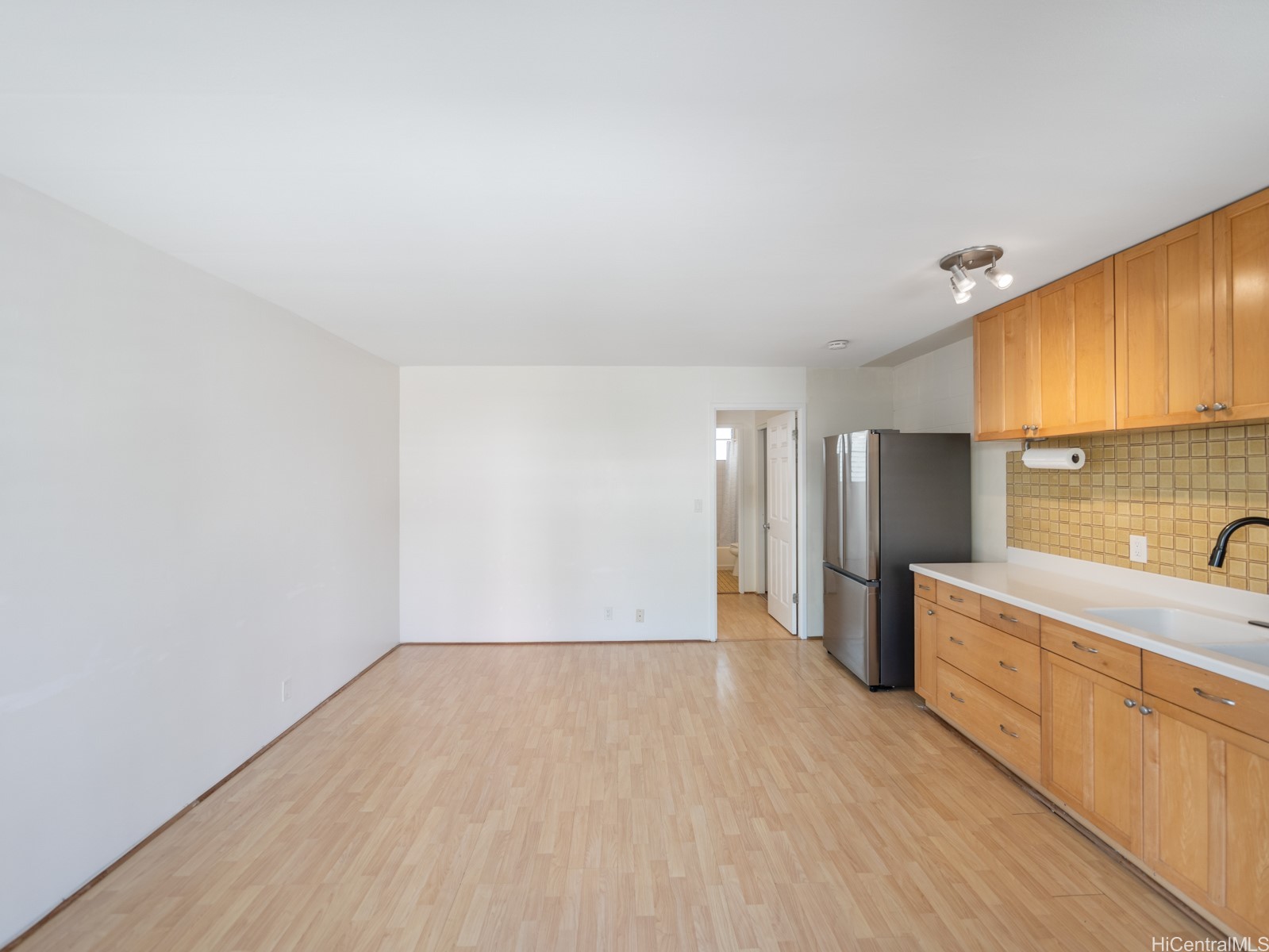 1036 Green Street 304