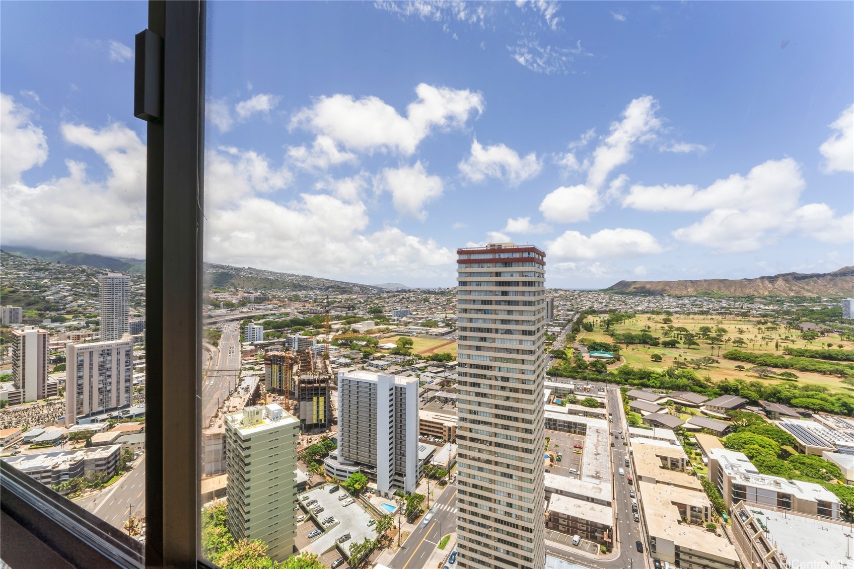 2499 Kapiolani Boulevard 3705