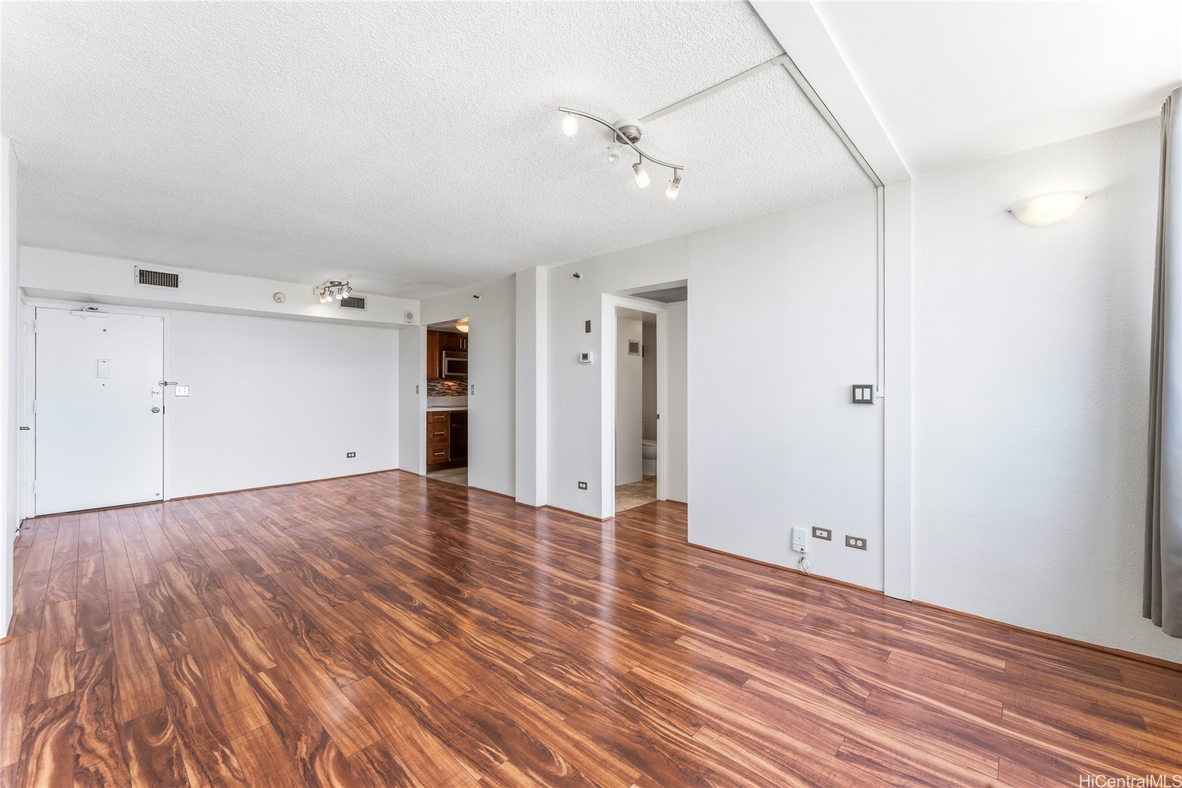 2499 Kapiolani Boulevard 3705