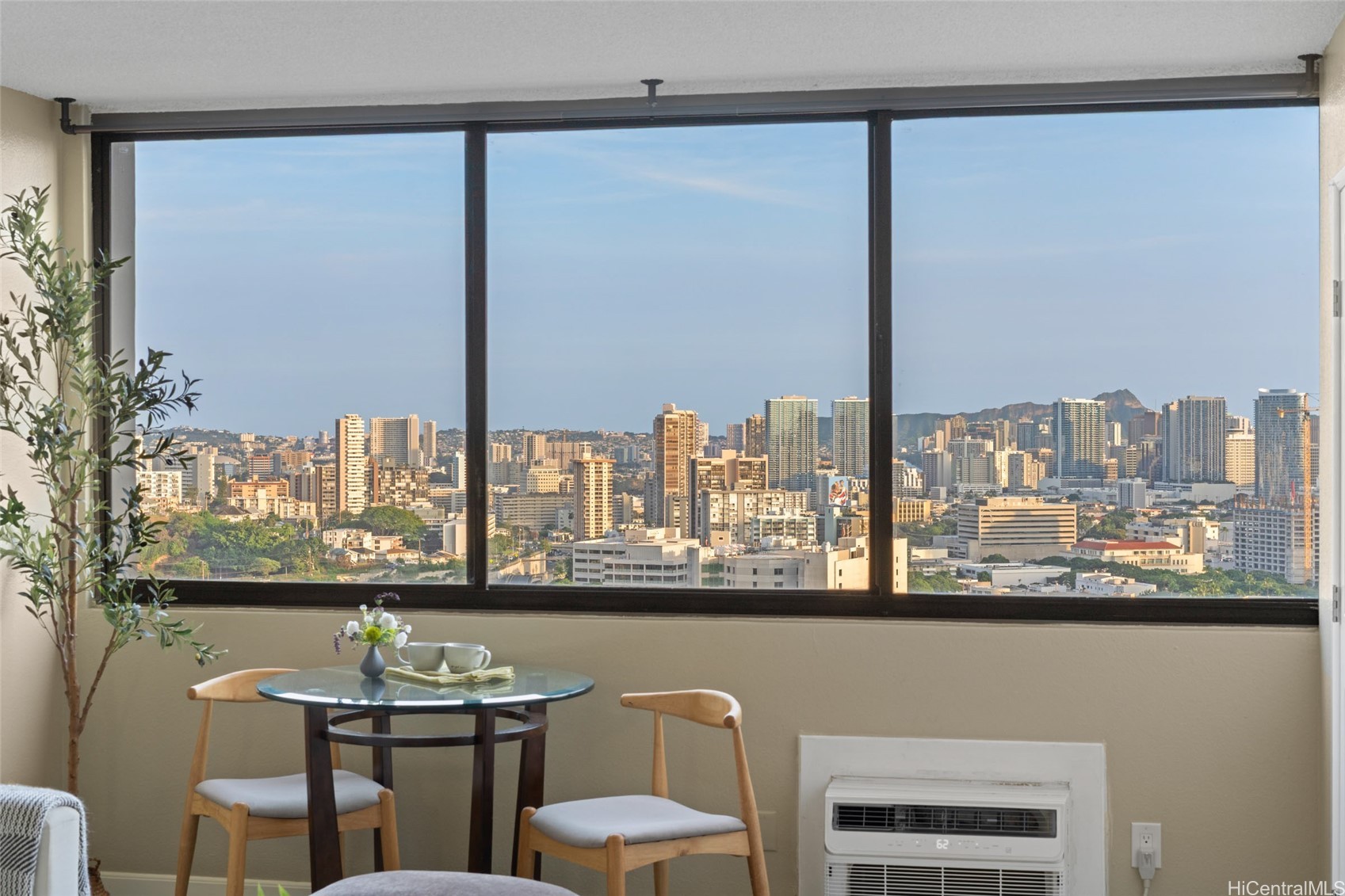 55 S Kukui Street D3206