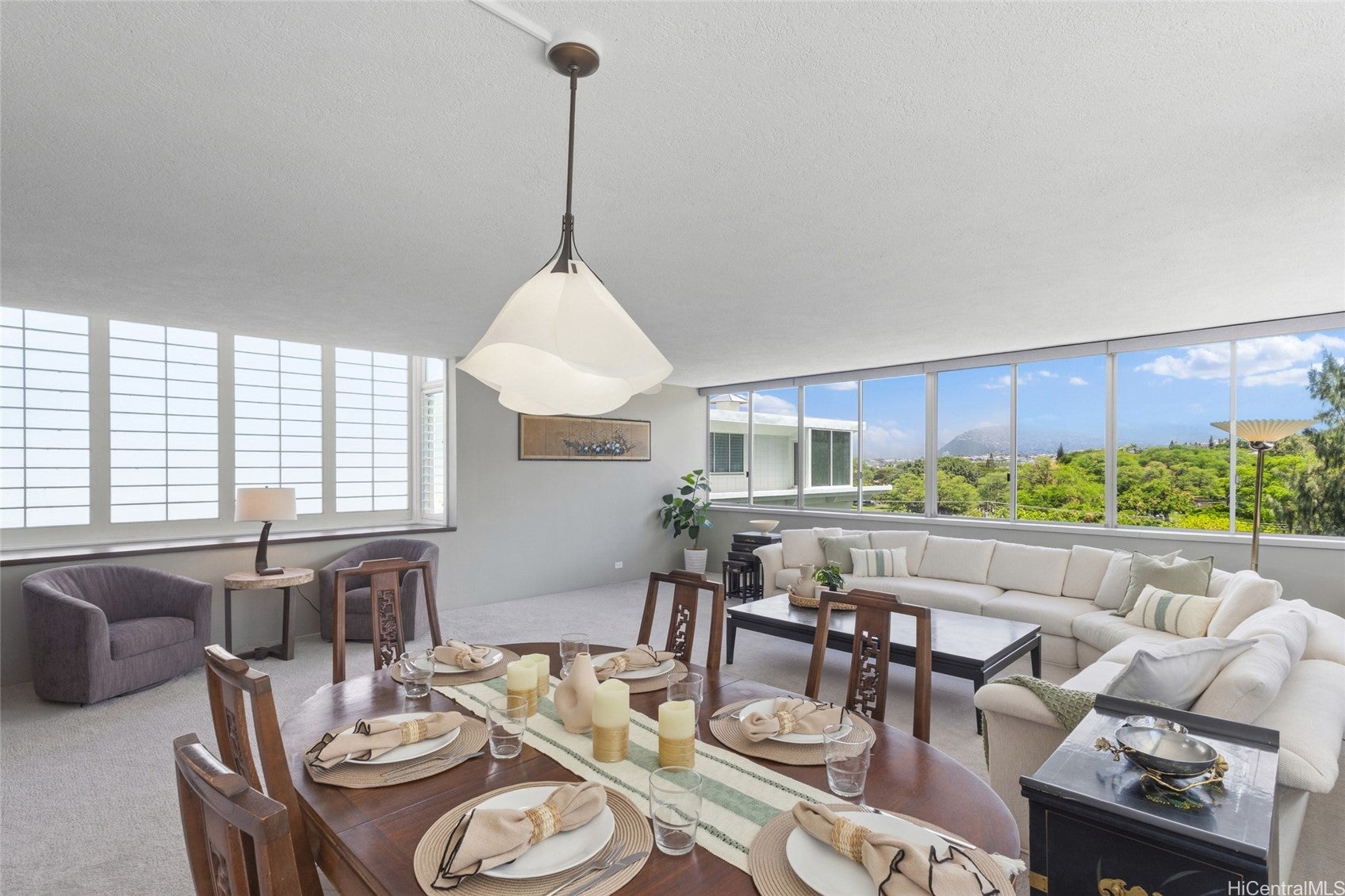 2957 Kalakaua Avenue 615/616
