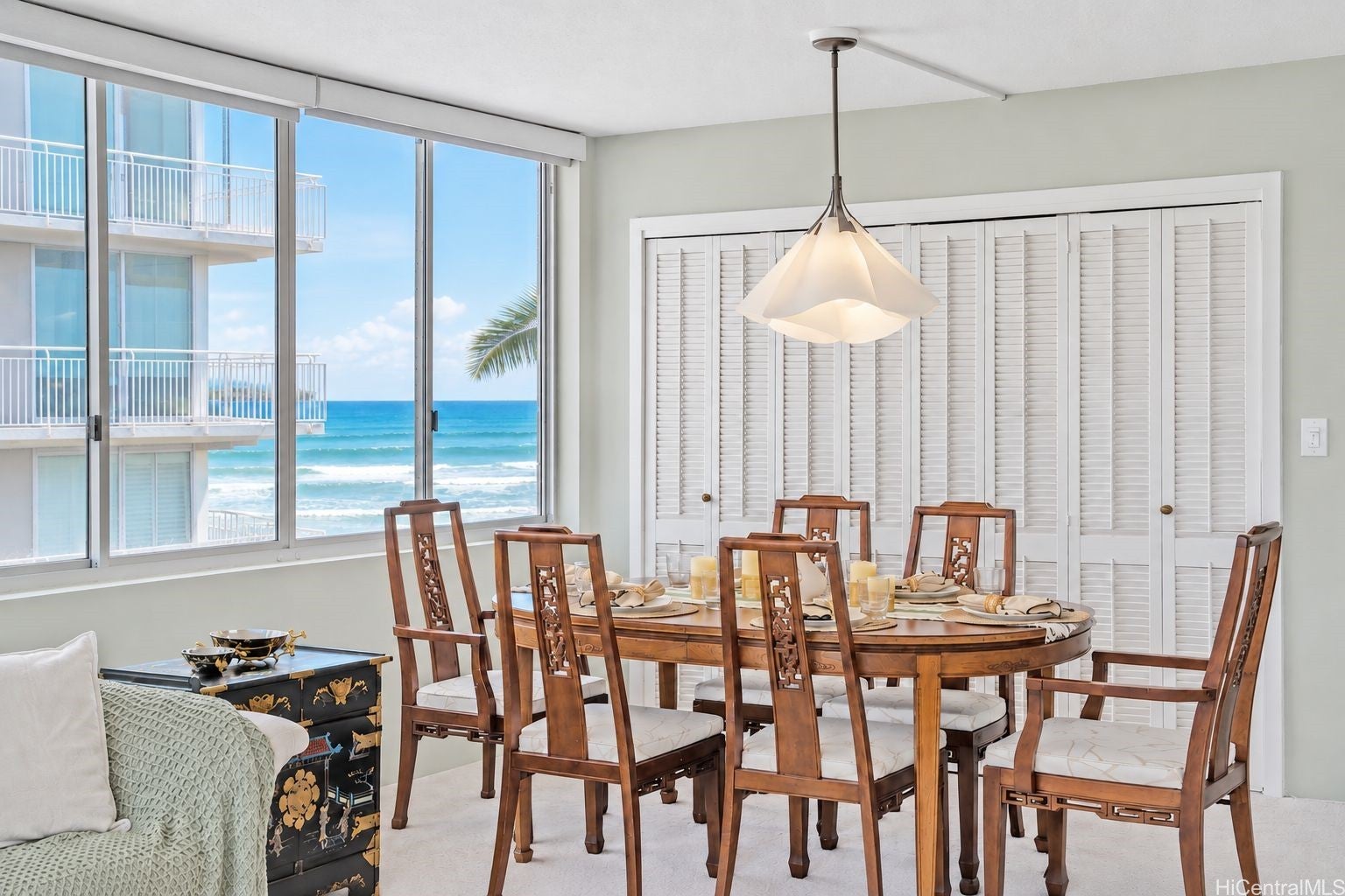 2957 Kalakaua Avenue 615/616