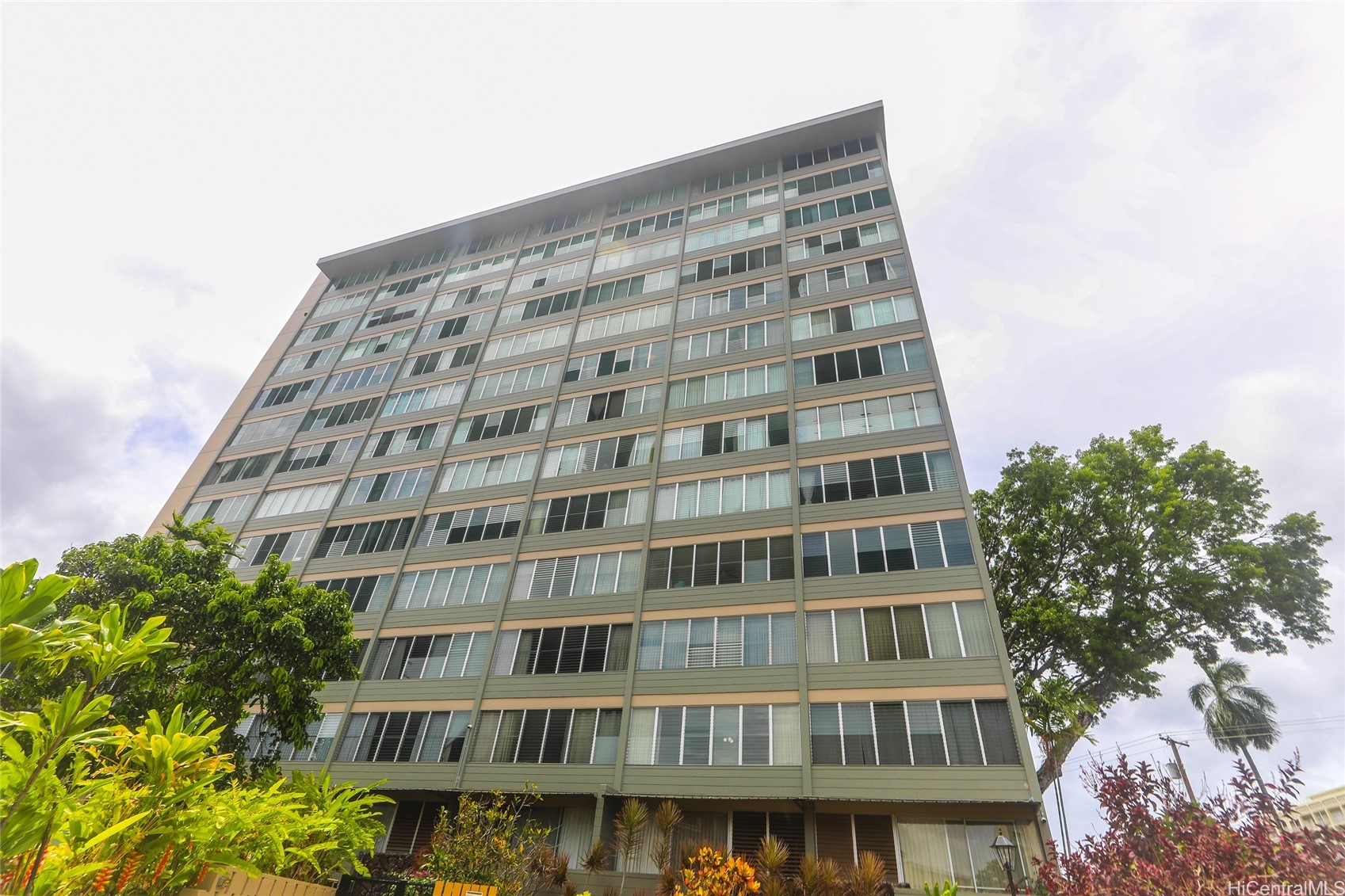 Punahou Gardens Apts Condominium