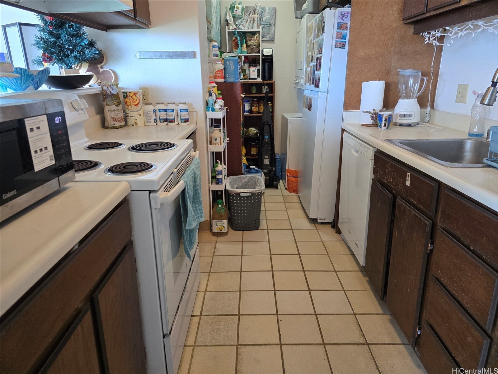 2600 Pualani Way 2004