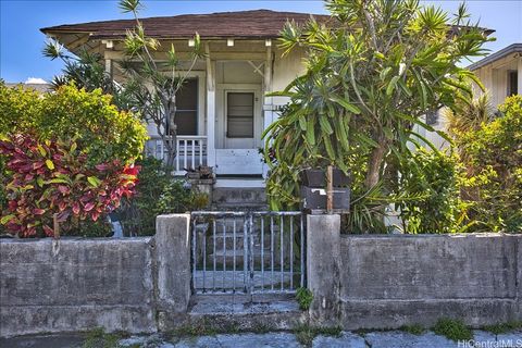 Photo of 1843 Liliha Street #C, Honolulu, HI 96817 (MLS # 202608979)