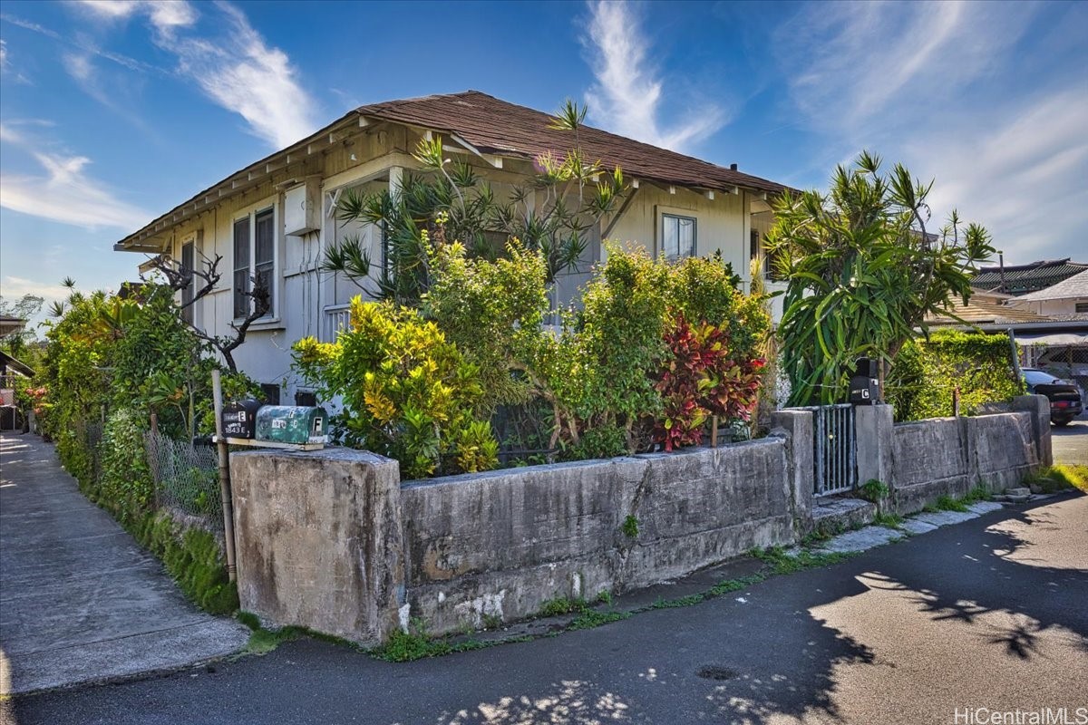 1843 Liliha Street C