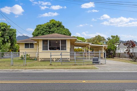 Photo of 327 Kihapai Street, Kailua, HI 96734 (MLS # 202521199)