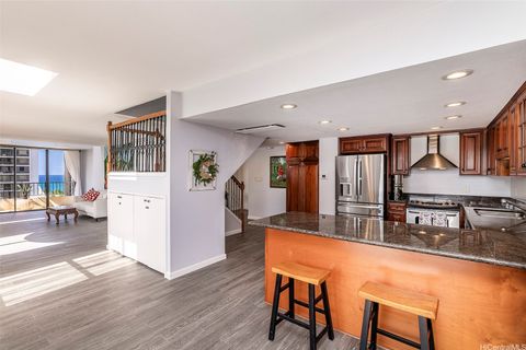 311 Ohua Avenue PH D Honolulu HI 96815