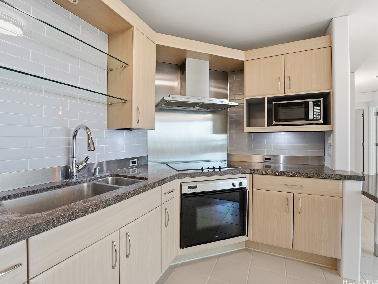 88 Piikoi Street 3407