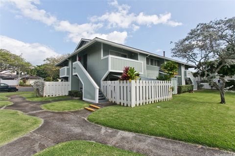 Photo of 94-1088 Paawalu Street #R5, Waipahu, HI 96797 (MLS # 202601483)