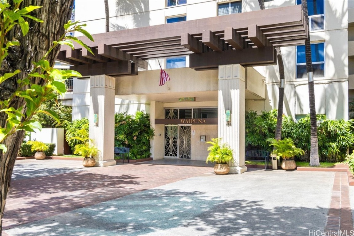 Waipuna Condominium