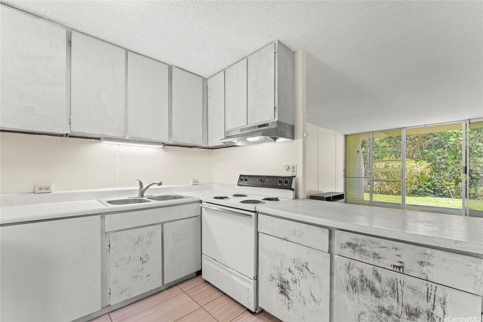 95-2039 Waikalani Place C104