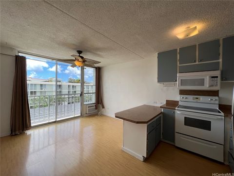 Photo of 2845 Waialae Avenue #513, Honolulu, HI 96816 (MLS # 202600259)