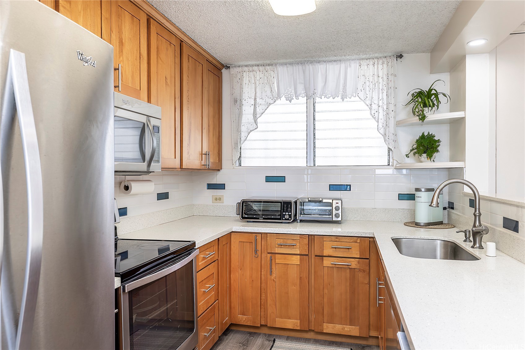 469 Ena Road 2905