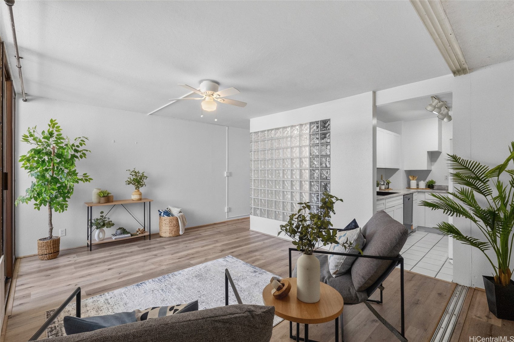 2092 Kuhio Avenue 806