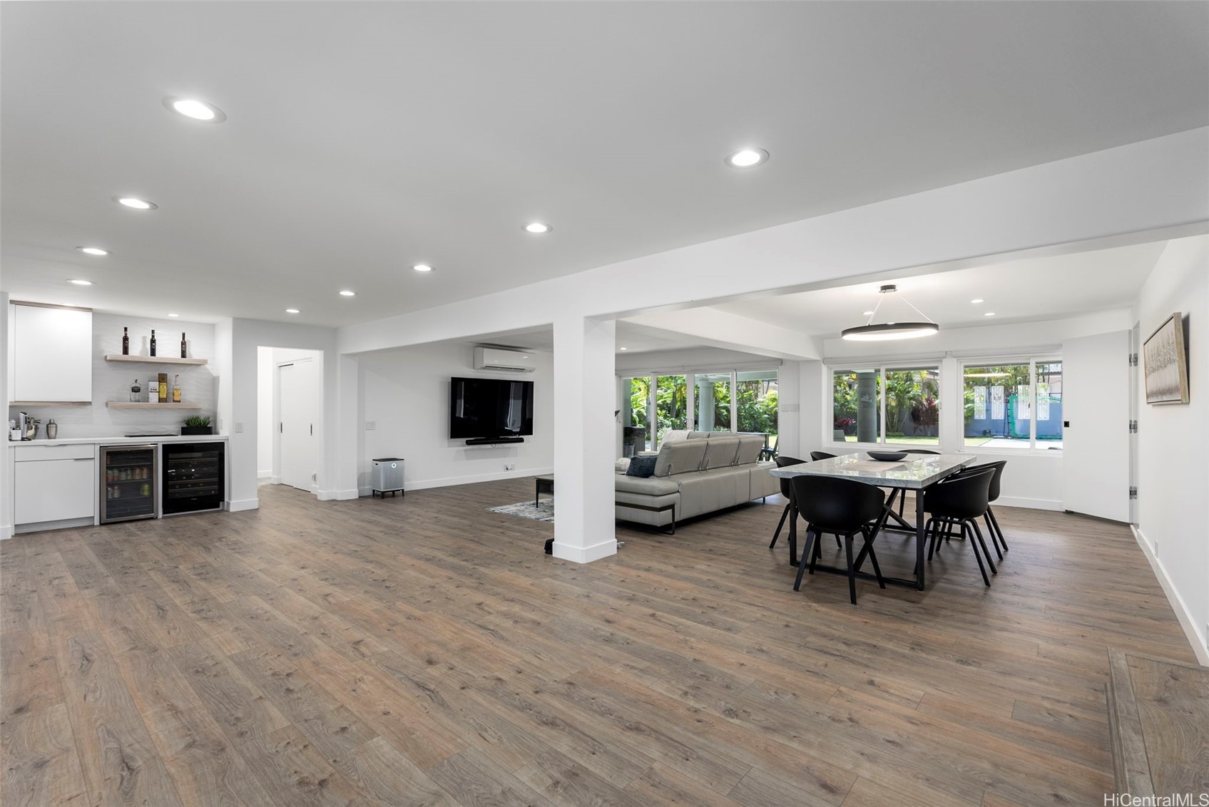243 Portlock Road