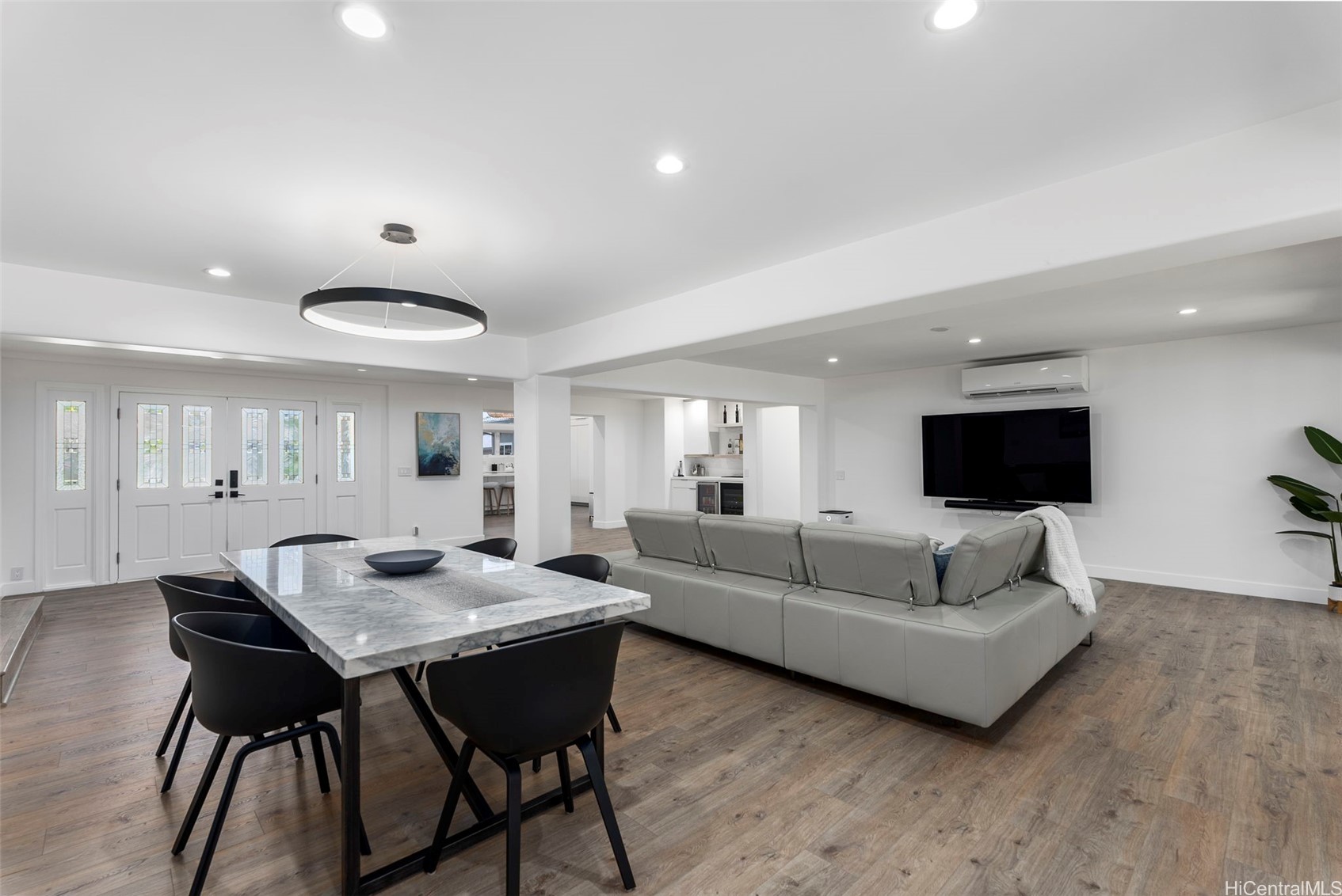 243 Portlock Road
