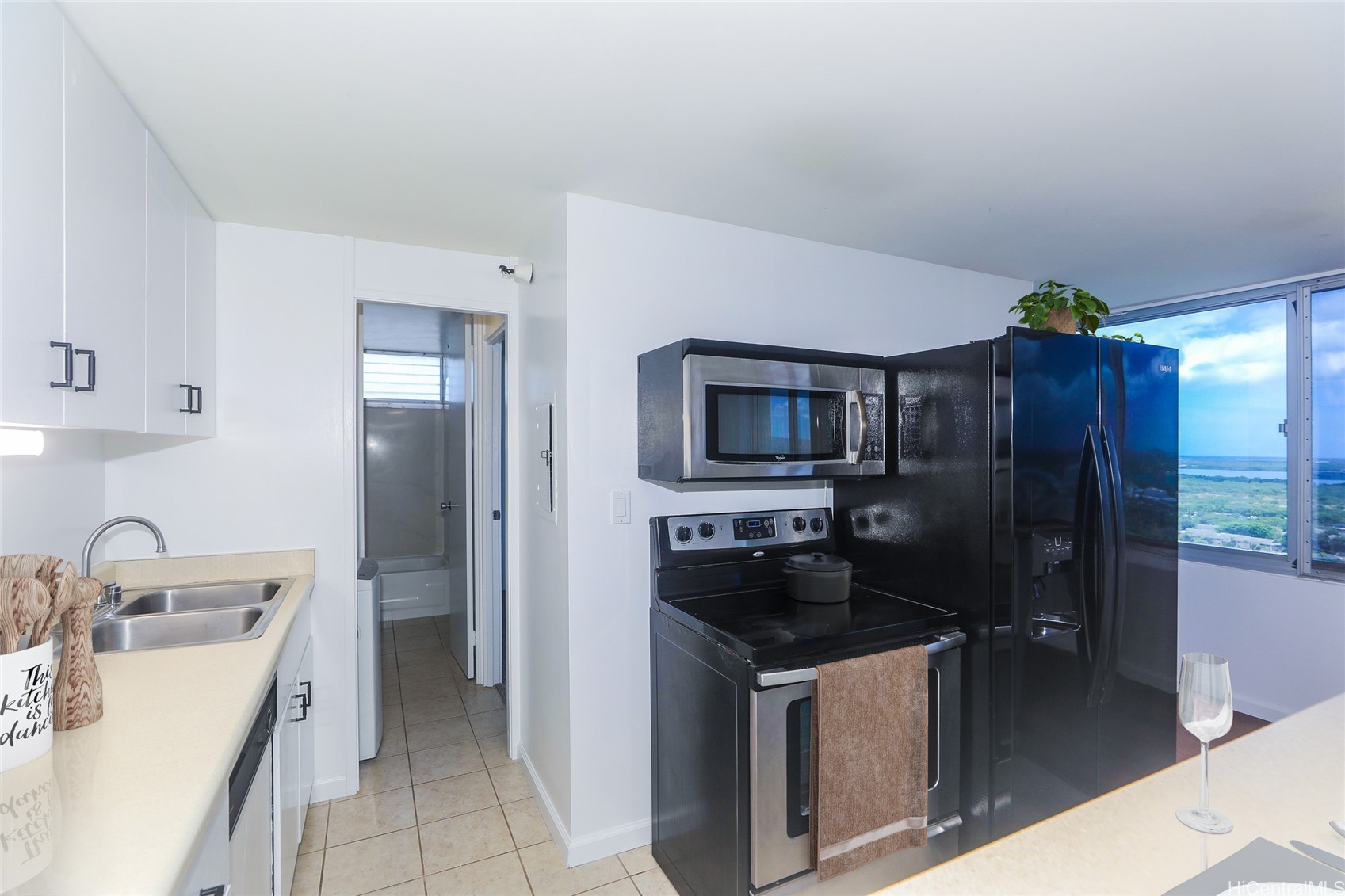 Century Park Plaza Condominium