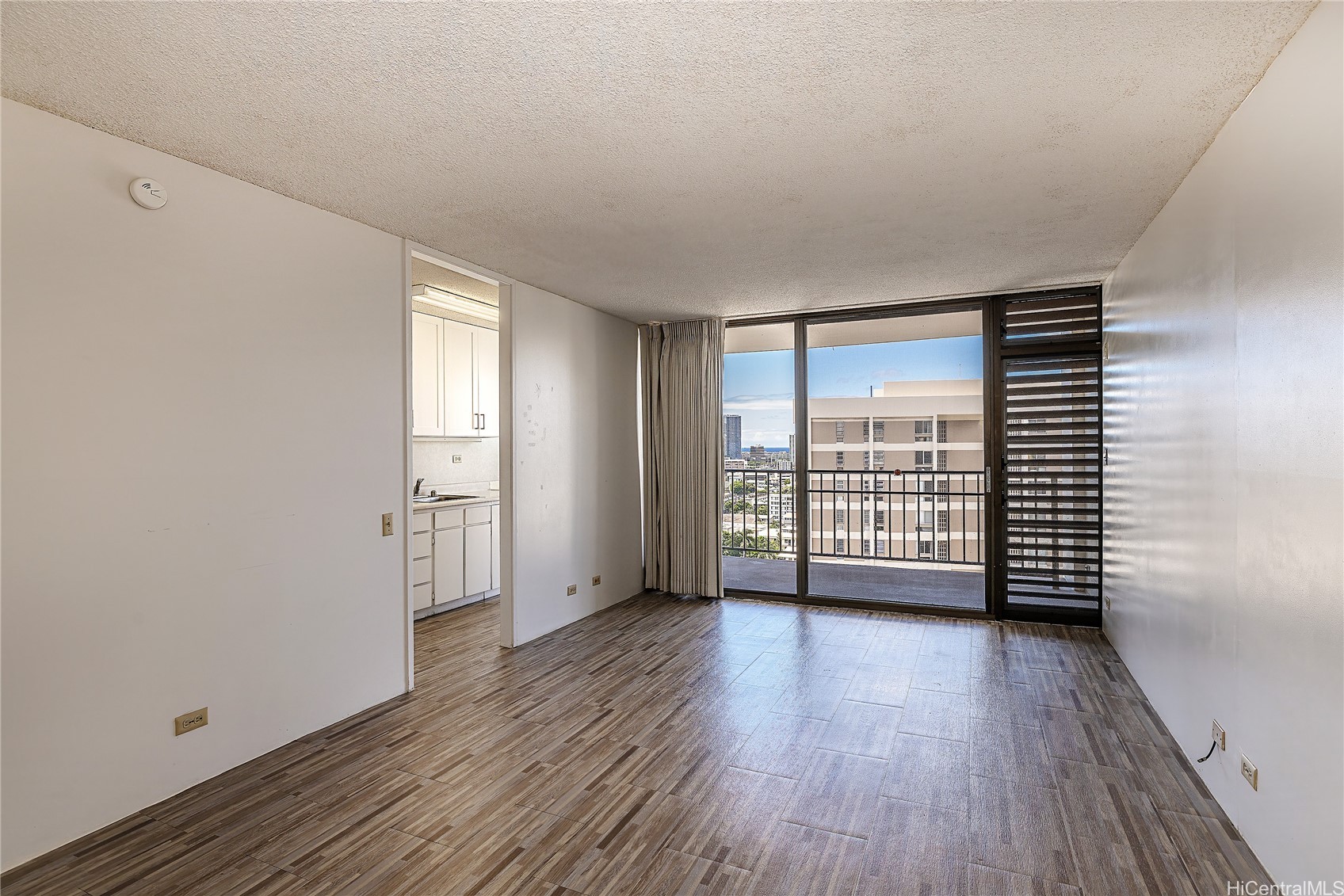 1630 Liholiho Street 1404