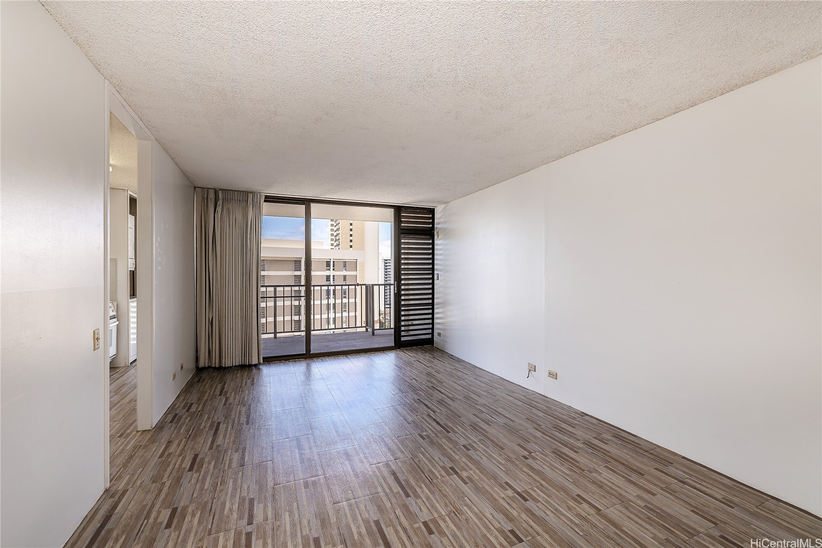 1630 Liholiho Street 1404