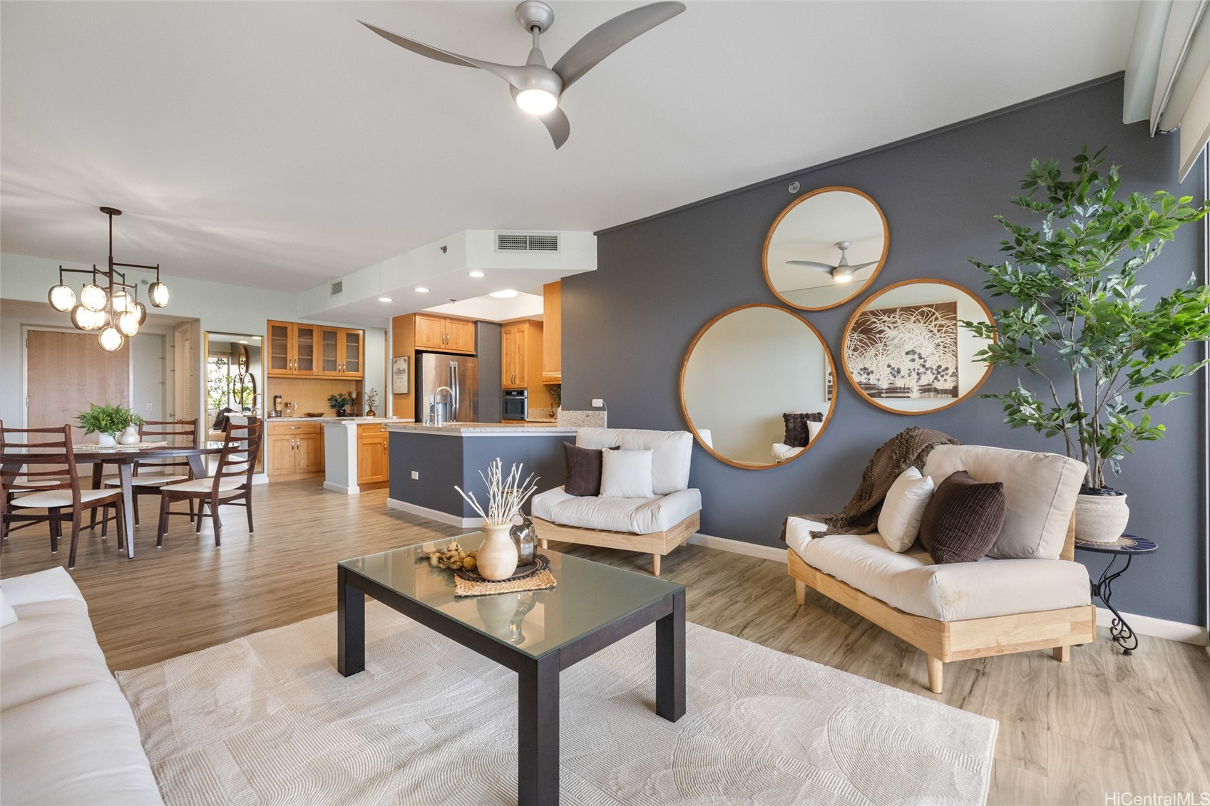 1 Keahole Place 1513