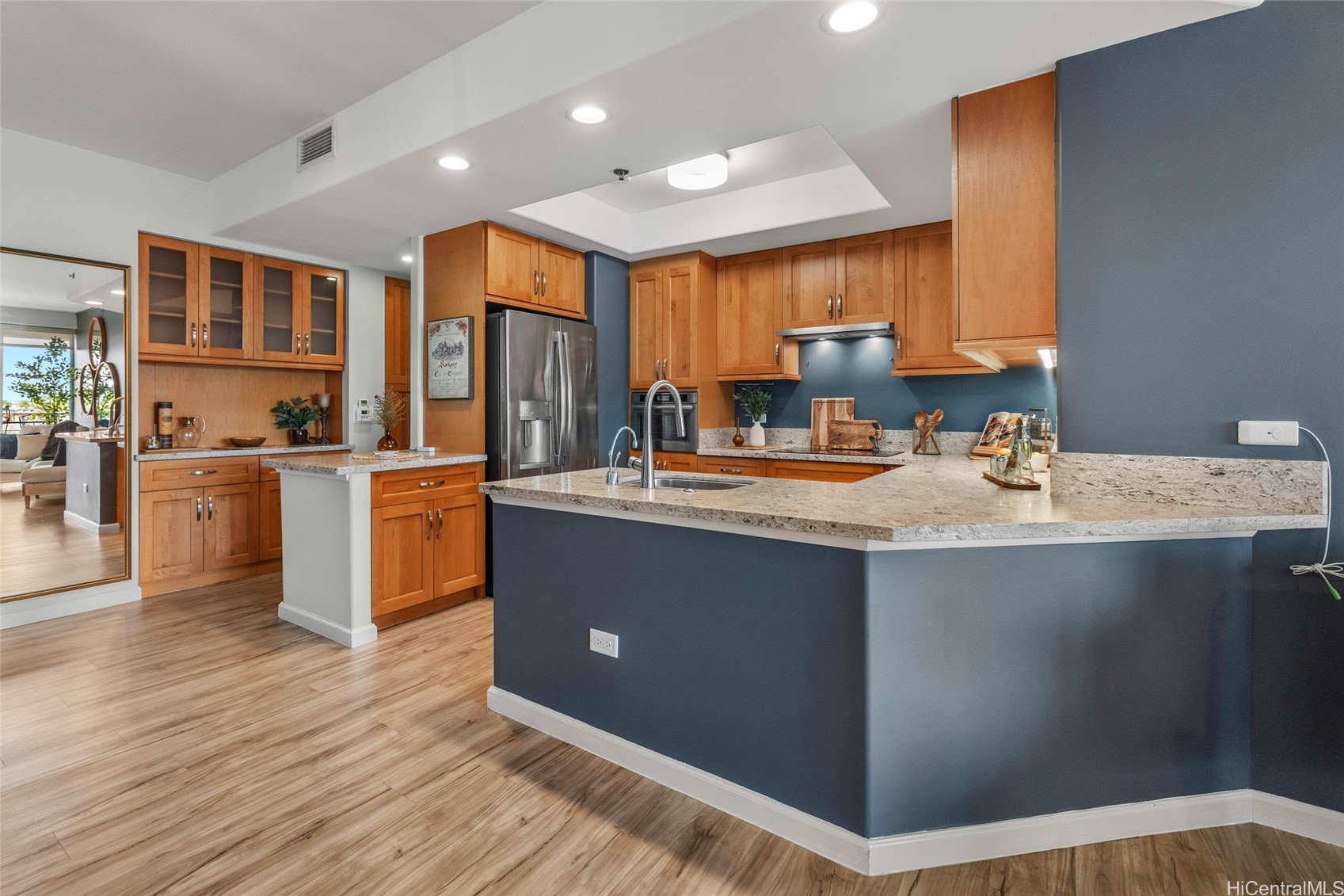 1 Keahole Place 1513