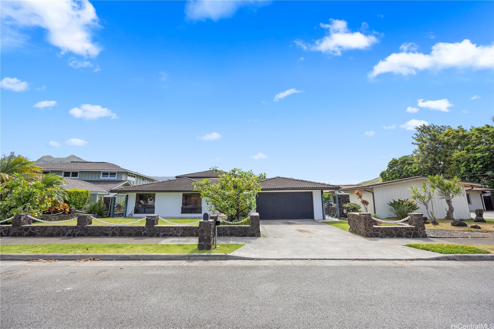 802 Pahumele Place