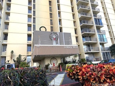 Photo of 3161 Ala Ilima Street #107, Honolulu, HI 96818 (MLS # 202527862)