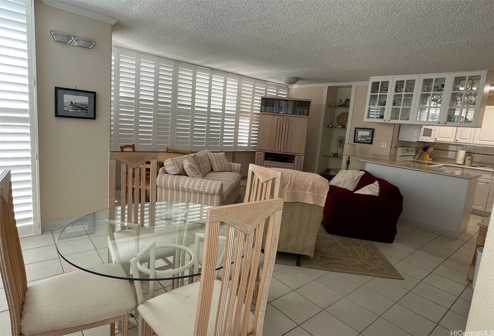 Waikiki Skyliner Residential Lease