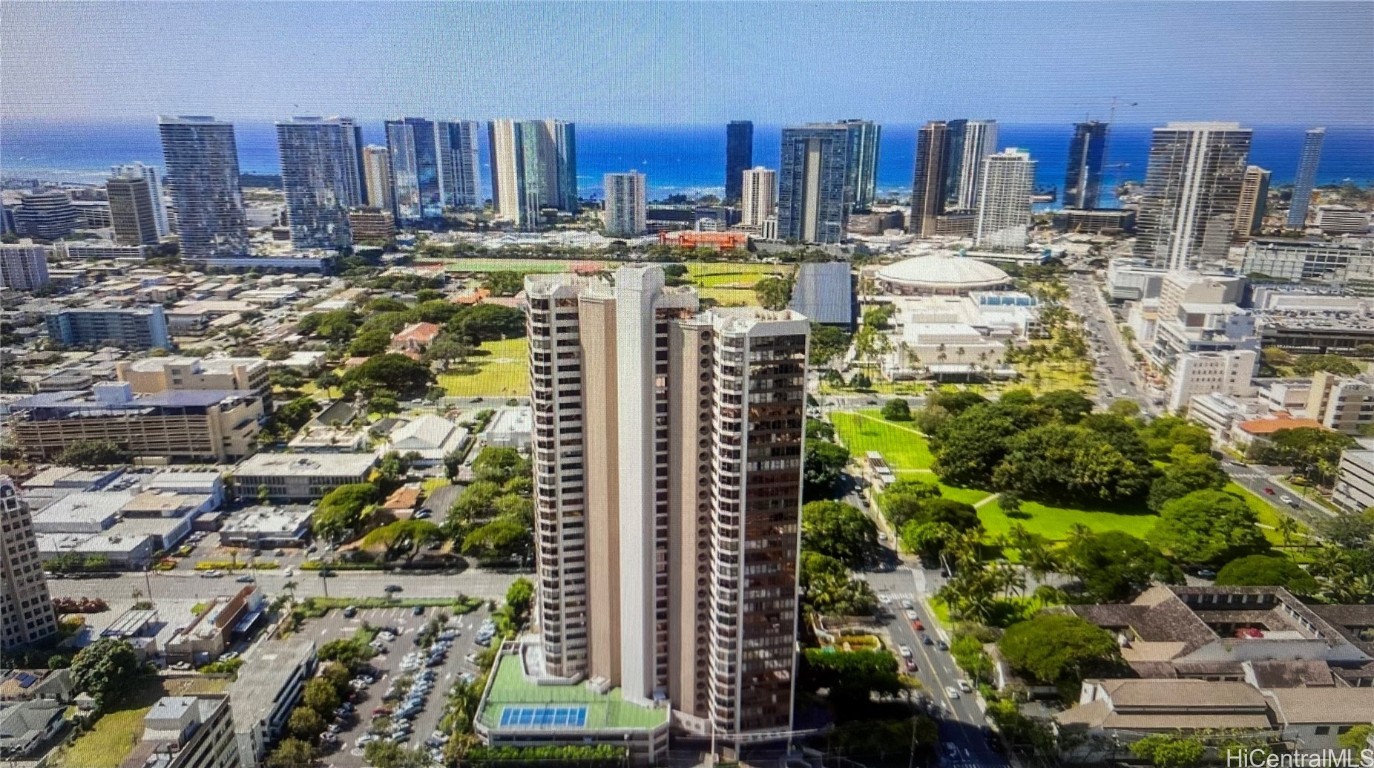 Admiral Thomas Apts Condominium
