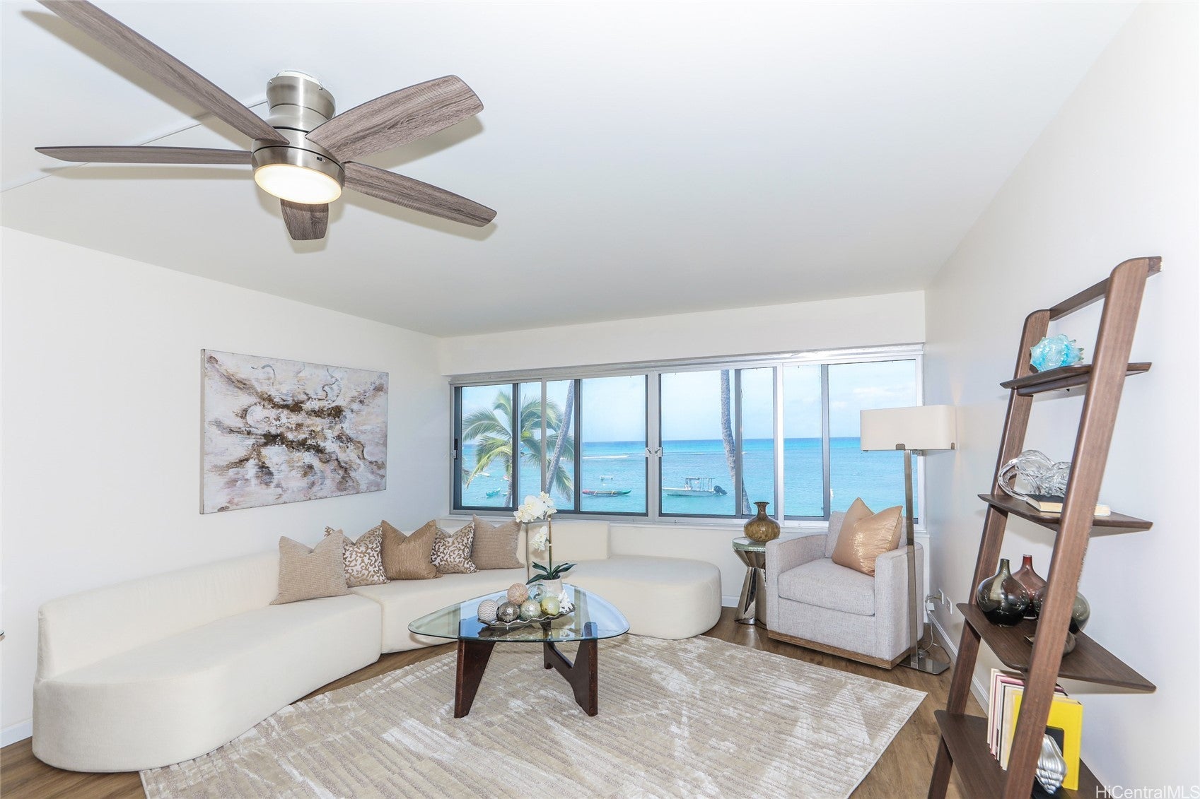 2895 Kalakaua Avenue 103